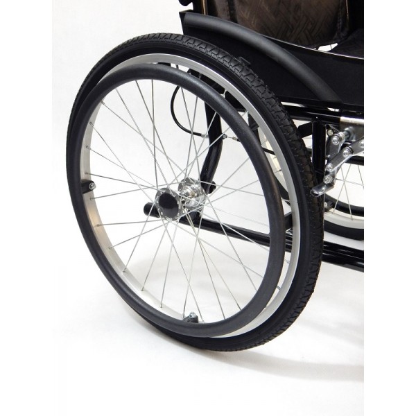 Wózek inwalidzki stalowy FS 901